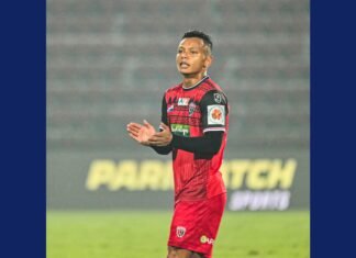 Redeem Tlang signs contract extension with NorthEast United